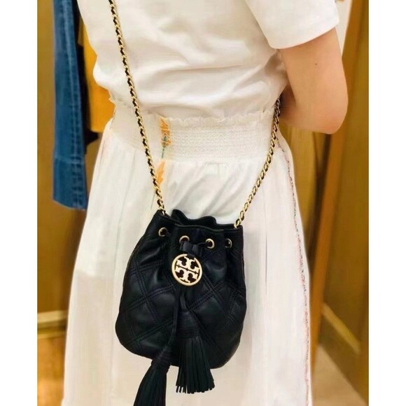 Tory Burch Fleming Mini Soft Quilted Leather Bucket Bag Crossbody Black Gold NWT - Picture 9 of 16